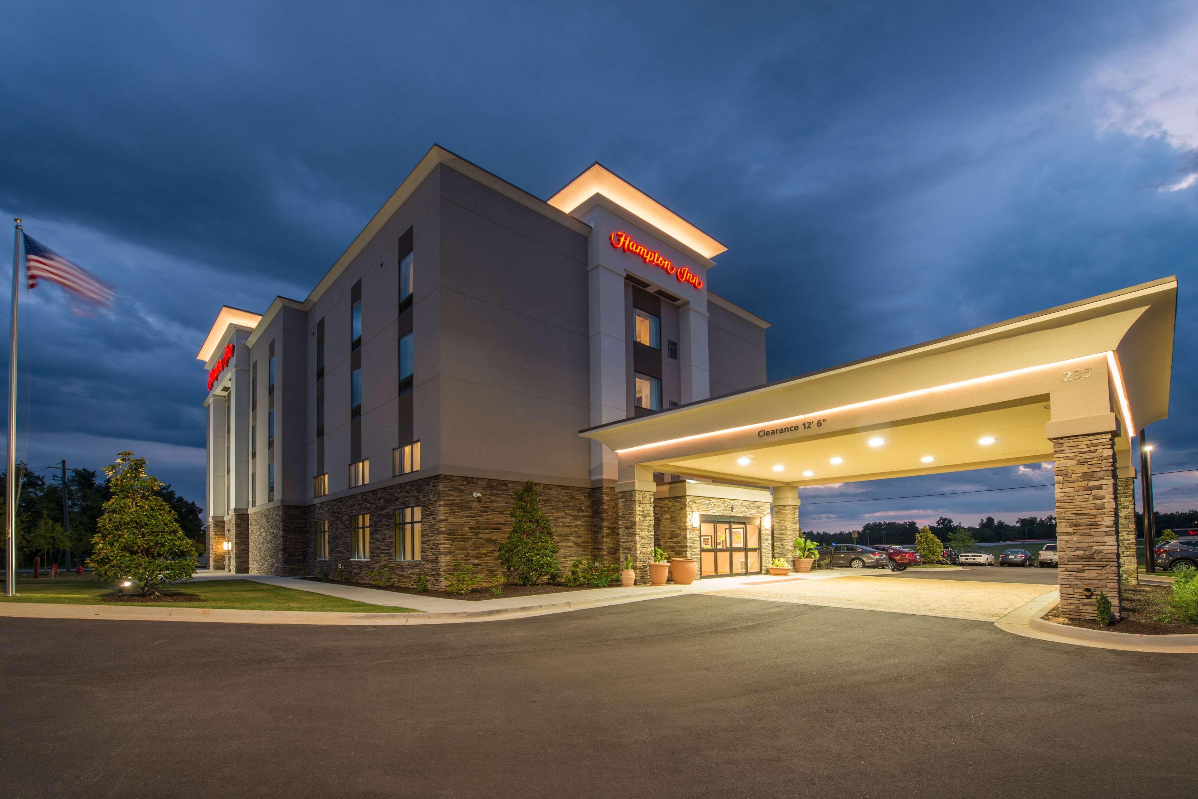 Hampton Inn Уэйнсборо Экстерьер фото